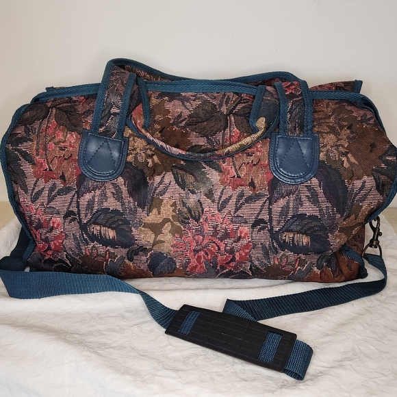 80s Riviera Floral Tapestry Duffle Bag - Picture 9 of 14